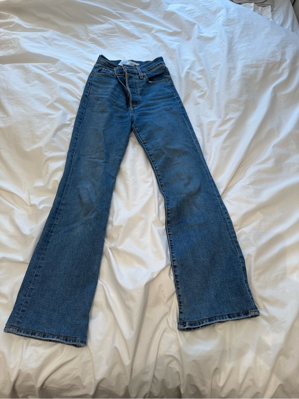 Dark Blue Levi’s Women’s Flared Jeans